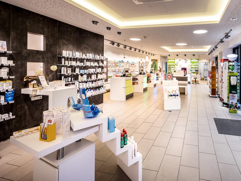Bild - Innenansicht der Medicum Apotheke